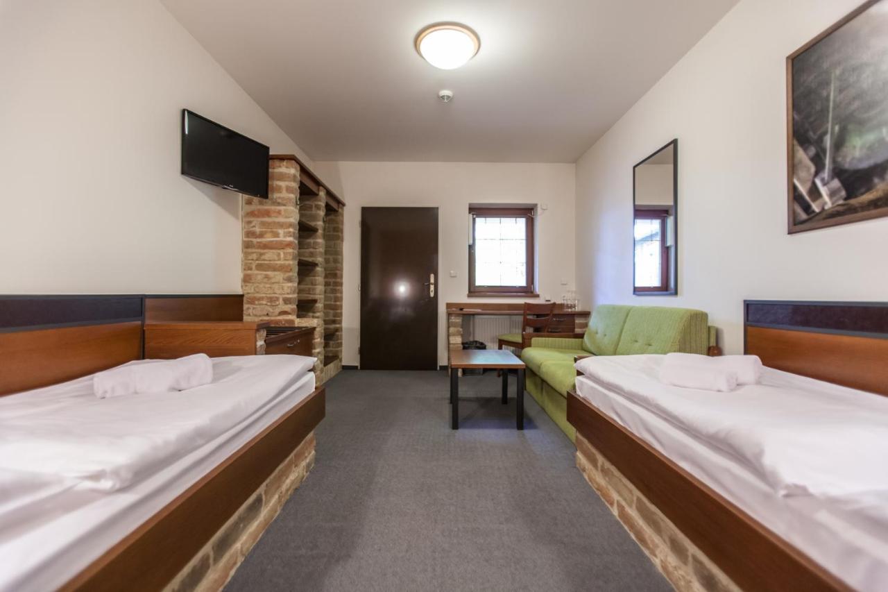 Hotel Vinar - Bed & Breakfast Kurdějov Eksteriør bilde
