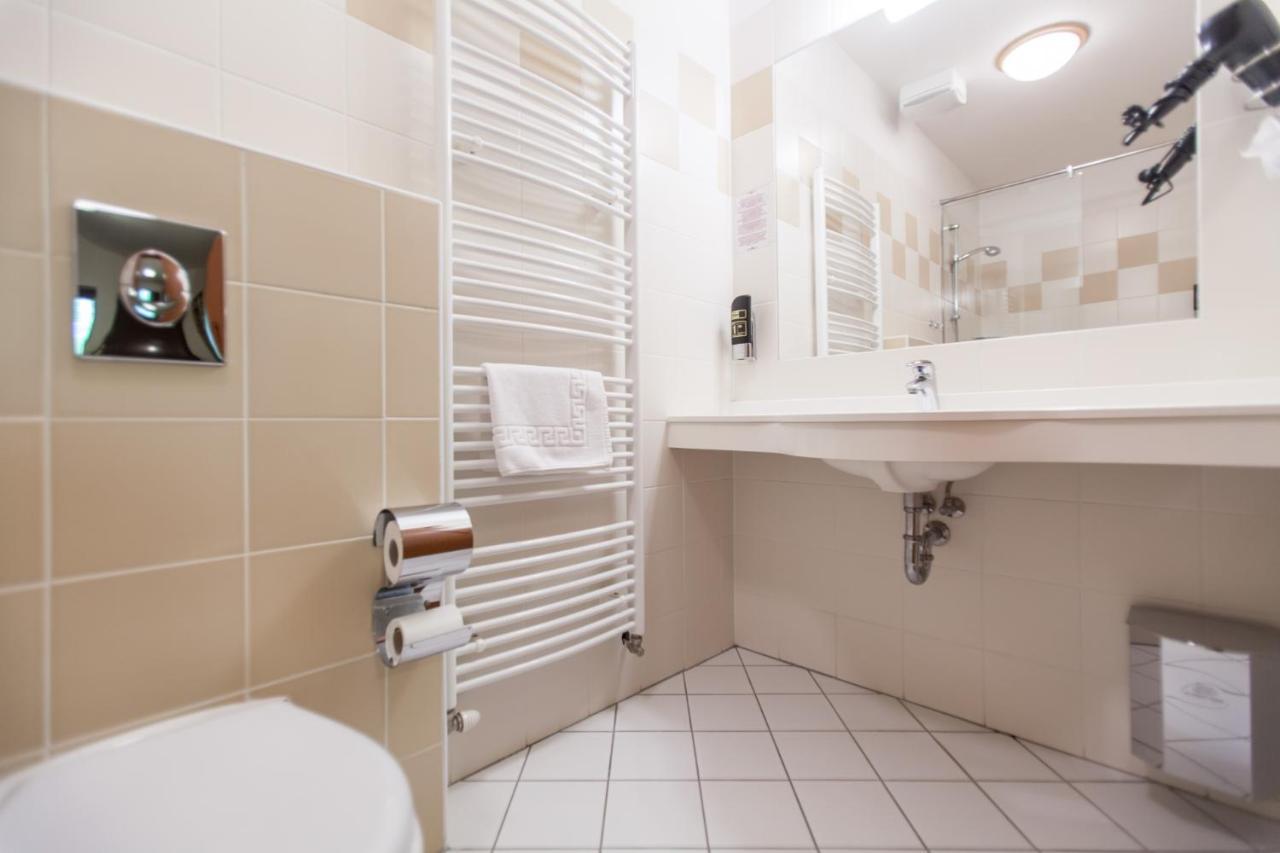 Hotel Vinar - Bed & Breakfast Kurdějov Eksteriør bilde